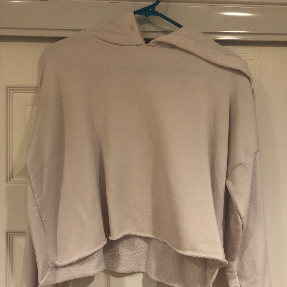 cropped white hoodie